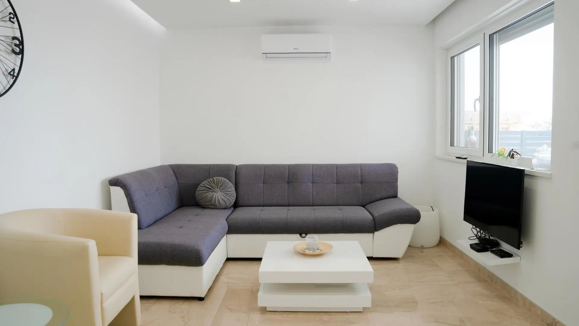 Sobol Apartments 